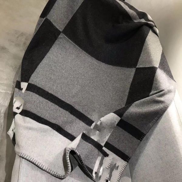luxurious carpet modern knitting nap shawls plane blanket to keep warm air conditioning camp picnic blankets