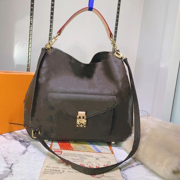 2021------luxurys designers handbags shoulder bags many colors woman fashion pattern satchel chain crossbody purse lady crocodile classic st
2021------luxurys designers handbags shoulder bags many colors woman fashion pattern satchel chain crossbody purse lady crocodile classic st