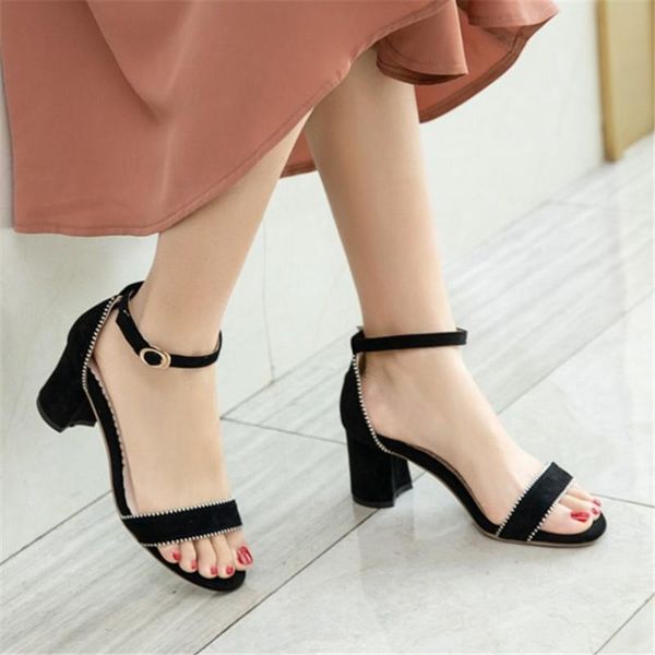 vogue 2021 summer lady sandals plus size 34-43 faux suede flock square chunky high heels shoes women office daily black
vogue 2021 summer lady sandals plus size 34-43 faux suede flock square chunky high heels shoes women office daily black