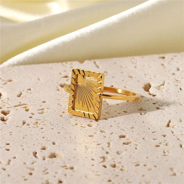 cluster rings anti allergy stainless steel sunburst signet for women retro rectangle sunlight men's 2021, Golden;silver
cluster rings anti allergy stainless steel sunburst signet for women retro rectangle sunlight men's 2021, Golden;silver