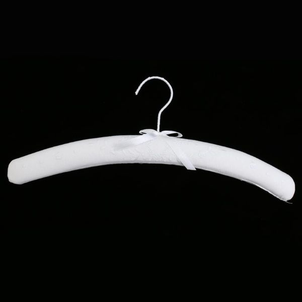 party favor luxury cotton linen floral padded hanger shirt coat clothes rotating hook
party favor luxury cotton linen floral padded hanger shirt coat clothes rotating hook