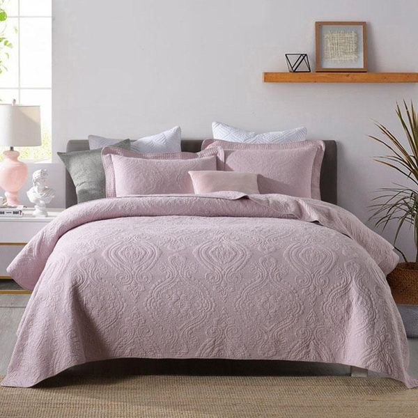 pink quilt set 3pcs bedspread on the bed cotton embroidered quilted cover king size coverlet blanket for double comforters & sets
pink quilt set 3pcs bedspread on the bed cotton embroidered quilted cover king size coverlet blanket for double comforters & sets
