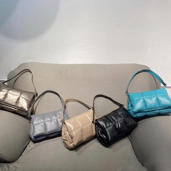 simple design qulited leather sling shoulder bags large square women clutch handbags and purse
simple design qulited leather sling shoulder bags large square women clutch handbags and purse