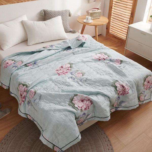 comforters & sets 1pc summer quilt soft air conditioner queen king size duvet office nap quilted blanket good hand feeling
comforters & sets 1pc summer quilt soft air conditioner queen king size duvet office nap quilted blanket good hand feeling