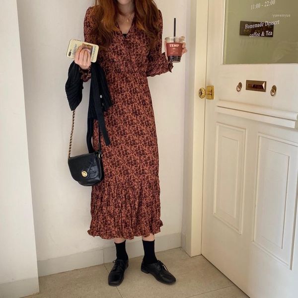 casual dresses elegant ruched floral print women summer dress v-neck full sleeve female long spring chiffon vestidos, Black;gray
casual dresses elegant ruched floral print women summer dress v-neck full sleeve female long spring chiffon vestidos, Black;gray