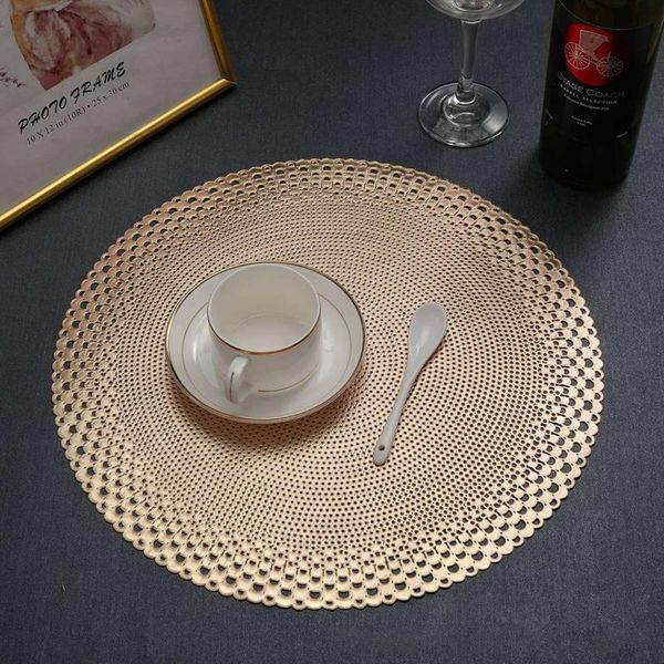 mats & pads 2021 est hollow round pvc placemat table heat-resistant wipeable waterproof anti-slip pad home decor
mats & pads 2021 est hollow round pvc placemat table heat-resistant wipeable waterproof anti-slip pad home decor