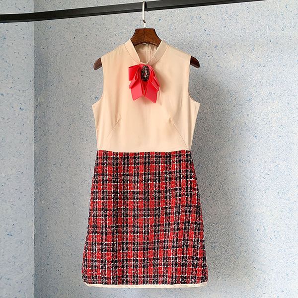 casual dresses vintage stand collar studded bowknot satin stitching woolen red plaid mini dress 2021 summer women's a-line party clothe, Black;gray
casual dresses vintage stand collar studded bowknot satin stitching woolen red plaid mini dress 2021 summer women's a-line party clothe, Black;gray