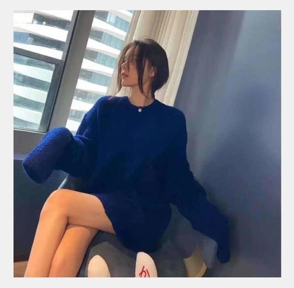 spring 2021 blue loose oversize letterhead slouchy sweaters for men and women with long sleeves, White;black
spring 2021 blue loose oversize letterhead slouchy sweaters for men and women with long sleeves, White;black