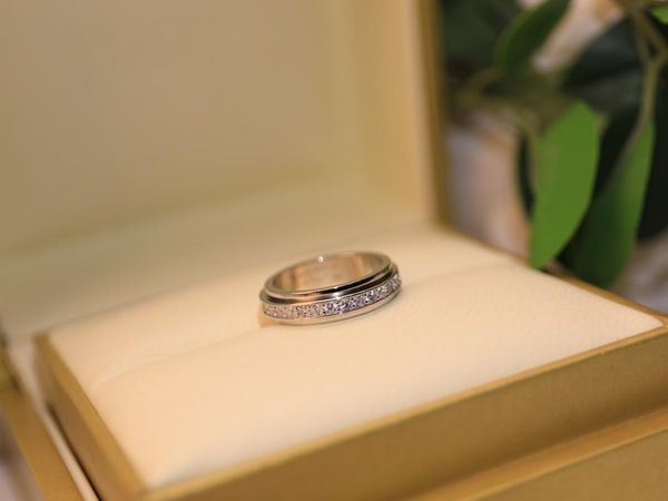 cluster rings brand pure 925 sterling silver jewelry for women thin rotation wedding lozenge engagement geometric, Golden;silver
cluster rings brand pure 925 sterling silver jewelry for women thin rotation wedding lozenge engagement geometric, Golden;silver