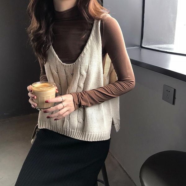 women's vests sweater small sling 2021 spring and autumn knitted v-neck solid color vest female wild casual short, Black;white
women's vests sweater small sling 2021 spring and autumn knitted v-neck solid color vest female wild casual short, Black;white