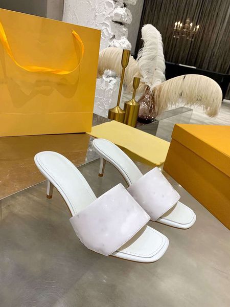 portmarket 22ss revival flat mules slipper men women slides sandals designer shoes black pink orange blue waterfront white leather flip flop
portmarket 22ss revival flat mules slipper men women slides sandals designer shoes black pink orange blue waterfront white leather flip flop