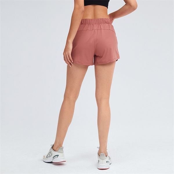 nwt yoga short buttery soft stretchy 2 out pocket sports tummy control workout running athletic runningshorts, White;black
nwt yoga short buttery soft stretchy 2 out pocket sports tummy control workout running athletic runningshorts, White;black