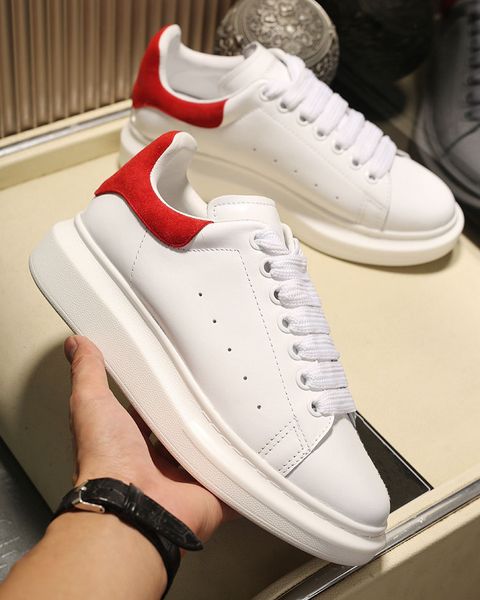 2021 velvet black casual shoes rainbow wedding platform fashion party men women shoe laser blue leather reflective triple white red flat
2021 velvet black casual shoes rainbow wedding platform fashion party men women shoe laser blue leather reflective triple white red flat