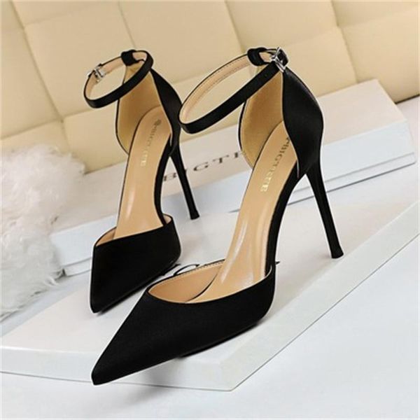 dress shoes european and american simple high-heeled silk satin shallow mouth pointed toe hollow nightclub thin sandals with a word, Black
dress shoes european and american simple high-heeled silk satin shallow mouth pointed toe hollow nightclub thin sandals with a word, Black