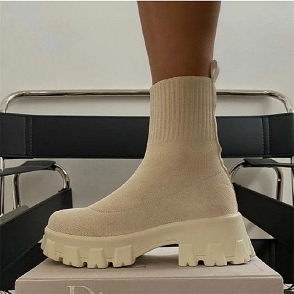 autumn winter couple socks shoes women thick-soled casual large size net red knitted short boots women plus size 211012, Black
autumn winter couple socks shoes women thick-soled casual large size net red knitted short boots women plus size 211012, Black