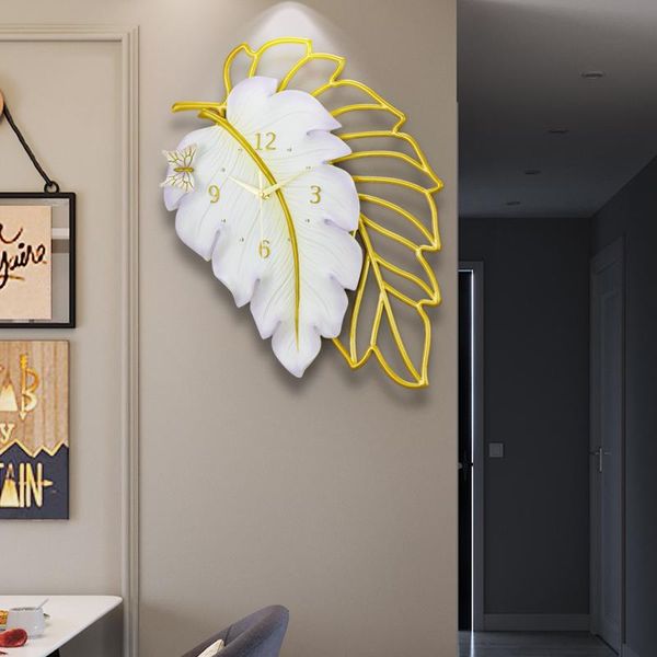 wall clocks 2021 light luxury decoration living room clock simple modern home fashion personality art atmosphere
wall clocks 2021 light luxury decoration living room clock simple modern home fashion personality art atmosphere