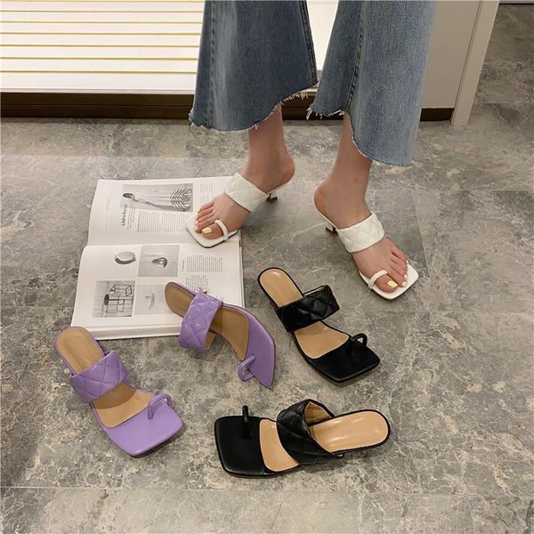 med rubber flip flops shoes woman 2021 square toe slippers heels low luxury slides pantofle hawaiian high thin designer, Black
med rubber flip flops shoes woman 2021 square toe slippers heels low luxury slides pantofle hawaiian high thin designer, Black