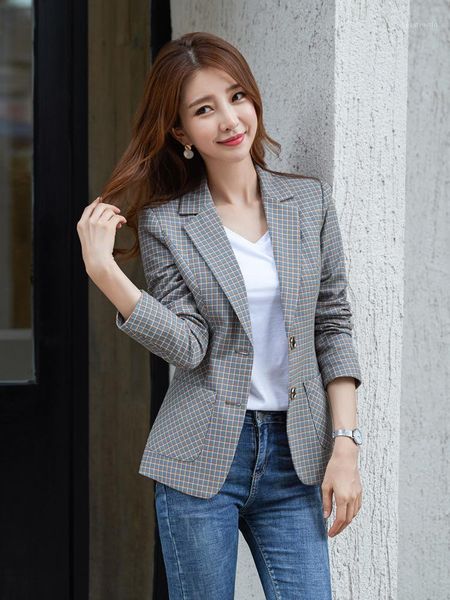 women's single coat 2021 autumn and winter casual fashion temperament slim thin plaid single-breasted shirt suits & blazers, White;black
women's single coat 2021 autumn and winter casual fashion temperament slim thin plaid single-breasted shirt suits & blazers, White;black