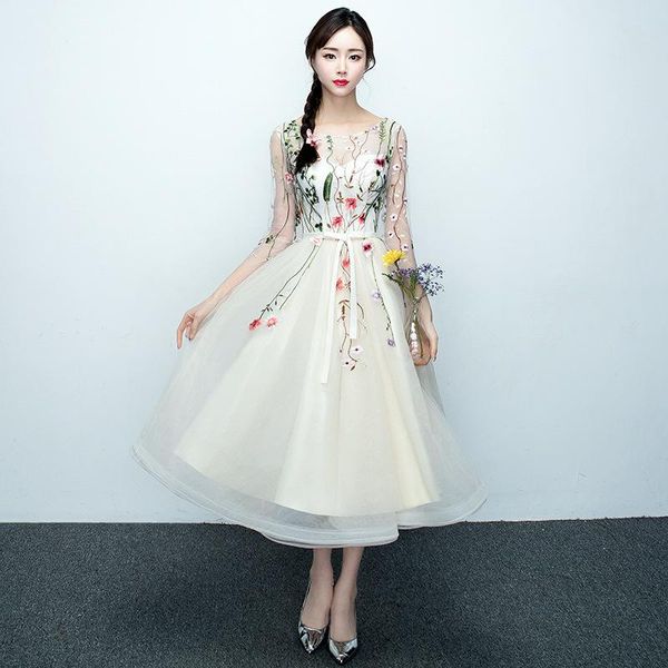 casual dresses elegant a-line evening party women mesh mid-calf banquet qipao embroidery floral cheongsam retro o-neck vestidos big size 3xl, Black;gray
casual dresses elegant a-line evening party women mesh mid-calf banquet qipao embroidery floral cheongsam retro o-neck vestidos big size 3xl, Black;gray
