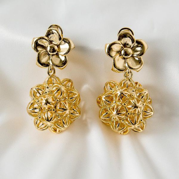 dangle & chandelier hollow out flower shaped women earring customize accept 2021 design for wedding party attendance, Silver
dangle & chandelier hollow out flower shaped women earring customize accept 2021 design for wedding party attendance, Silver