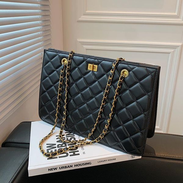evening bags niche design rhombus large-capacity bag 2021 female autumn chain shoulder fashion tote width: 36cm
evening bags niche design rhombus large-capacity bag 2021 female autumn chain shoulder fashion tote width: 36cm