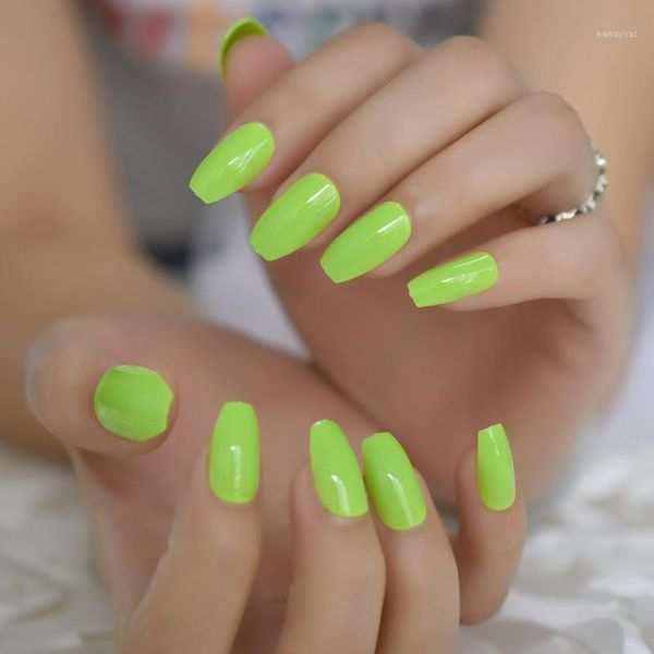 neon green stylish fake nail summer shiny medium coffin smooth manicure accessories 24pcs1, Red;gold
neon green stylish fake nail summer shiny medium coffin smooth manicure accessories 24pcs1, Red;gold