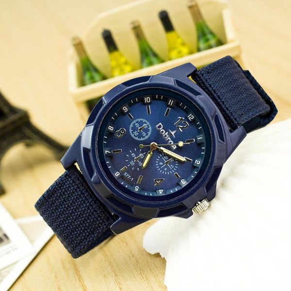 wristwatches men's watches fashion electronic sport braided canvas belt watch analog wrist male clock relogio masculino, Slivery;brown
wristwatches men's watches fashion electronic sport braided canvas belt watch analog wrist male clock relogio masculino, Slivery;brown