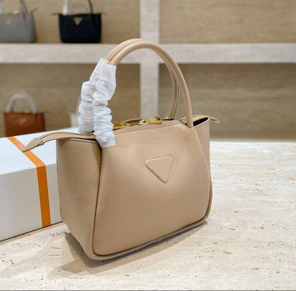 evening bags fashion handbag 21 designer dumpling women's trend letter decoration messenger shoulder wf2012195 ir3z
evening bags fashion handbag 21 designer dumpling women's trend letter decoration messenger shoulder wf2012195 ir3z