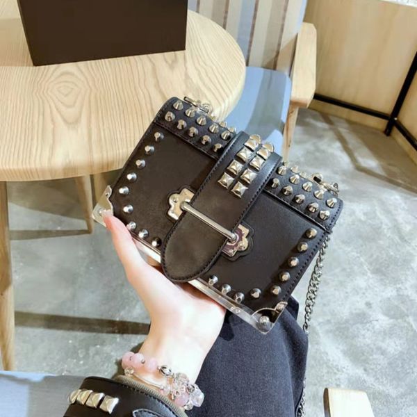 designer wallet shoulder bags luxury cross body genuine leather different colors silver chain fashion brand high-quality with original box s
designer wallet shoulder bags luxury cross body genuine leather different colors silver chain fashion brand high-quality with original box s