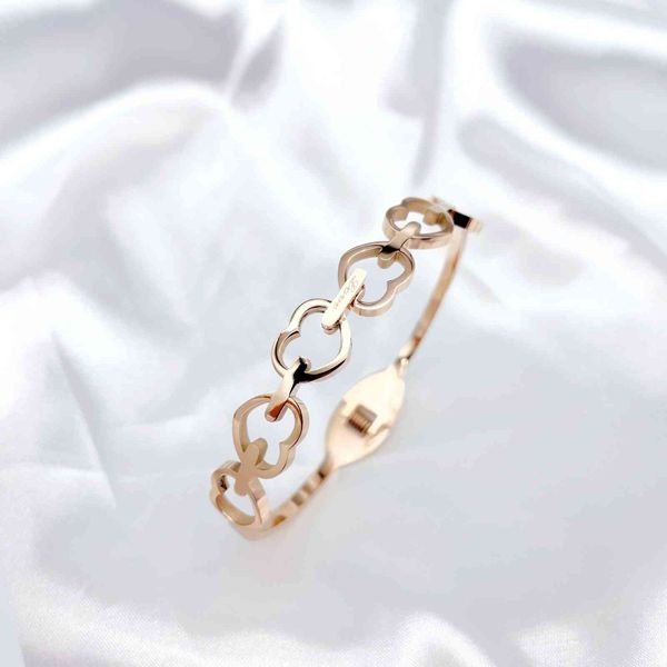 titanium steel love new luxury rose gold female ring hollow zircon white fashion simple bracelet, Black
titanium steel love new luxury rose gold female ring hollow zircon white fashion simple bracelet, Black