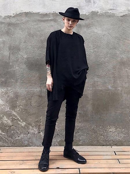 men's t-shirts short sleeve t-shirt irregular hem design loose fashion trend couples with a large, White;black
men's t-shirts short sleeve t-shirt irregular hem design loose fashion trend couples with a large, White;black