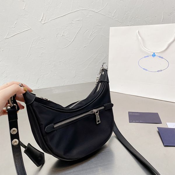 2021 popular shoulder bag designer fashion high-quality handbag fashionable western light design black bags
2021 popular shoulder bag designer fashion high-quality handbag fashionable western light design black bags