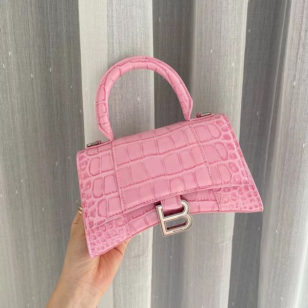 achiko's same cherry blossom powder hourglass alligator half moon b-button carrying crossbody leather bag crossbody bag ysj
achiko's same cherry blossom powder hourglass alligator half moon b-button carrying crossbody leather bag crossbody bag ysj