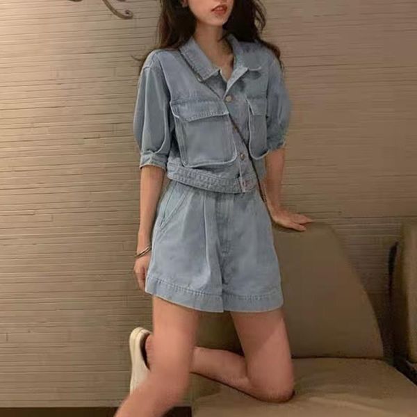 women's shorts women two-piece suit set 2021 spring style street fashion denim double pocket jacket coat and jeans sweet streetwear, White;black
women's shorts women two-piece suit set 2021 spring style street fashion denim double pocket jacket coat and jeans sweet streetwear, White;black