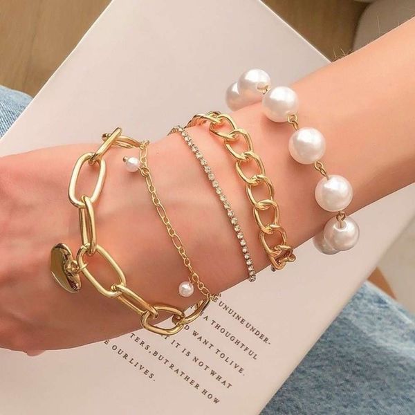 b1246 jewelry fashion temperament imitation pearl bracelet women's heart-shaped chain set, Black
b1246 jewelry fashion temperament imitation pearl bracelet women's heart-shaped chain set, Black
