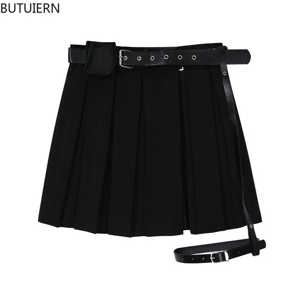 skirts 2021 women high waist punk gothic black pleated crop belt tide grunge goth skirt summer y2k fashion egirl clothes
skirts 2021 women high waist punk gothic black pleated crop belt tide grunge goth skirt summer y2k fashion egirl clothes
