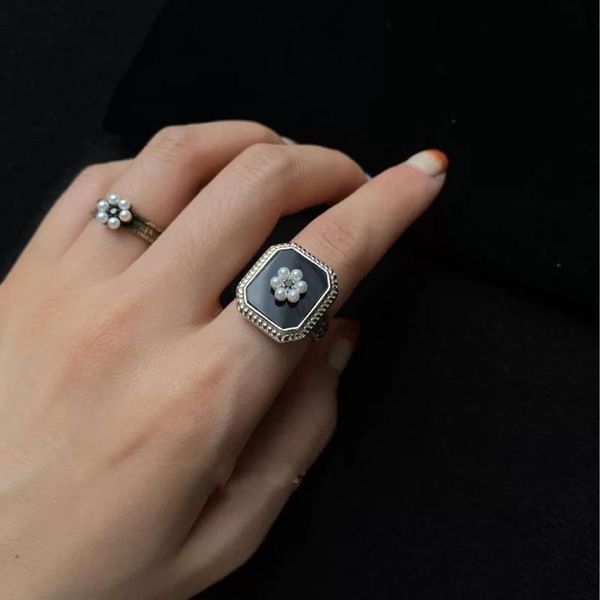 cluster rings designer original drip glaze black flower zircon opening adjustable ring retro elegant fashion men's jewelry, Golden;silver
cluster rings designer original drip glaze black flower zircon opening adjustable ring retro elegant fashion men's jewelry, Golden;silver