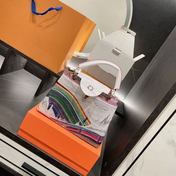 2021 luxury designer capucines series shoulder bag messenger bags superior suppliers tote handbag womens wallet ladies taurillon leather ret
2021 luxury designer capucines series shoulder bag messenger bags superior suppliers tote handbag womens wallet ladies taurillon leather ret