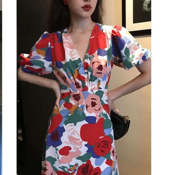 french v-neck floral dress 2021 summer waist beach skirt bubble sleeve two piece, White
french v-neck floral dress 2021 summer waist beach skirt bubble sleeve two piece, White