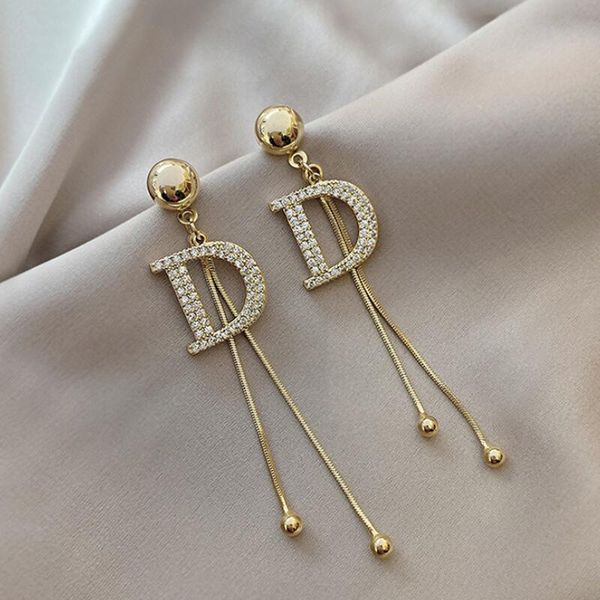 925 silver needle high-quality letter earrings female korean fashion temperament personality earrings 2021 new wave earrings birthday gift
925 silver needle high-quality letter earrings female korean fashion temperament personality earrings 2021 new wave earrings birthday gift