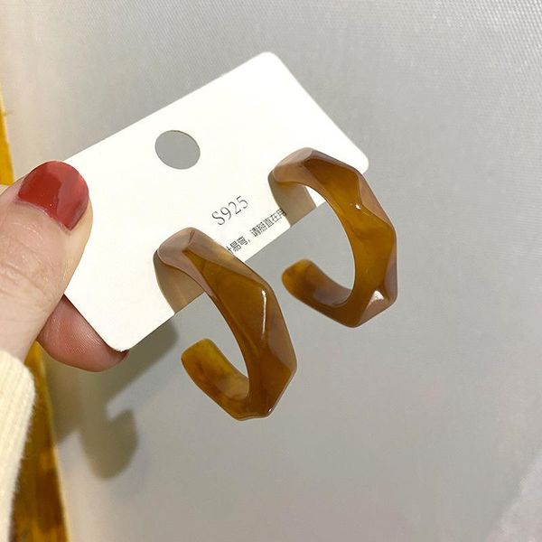 hoop & huggie vintage brown color acetate acrylic earrings for women c-shaped simple fashion irregular korean design jewelry, Golden;silver
hoop & huggie vintage brown color acetate acrylic earrings for women c-shaped simple fashion irregular korean design jewelry, Golden;silver