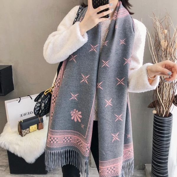 scarves fall winter 2021 european and american famous cashmere-like double-sided long striped women's scarf,warm shawl thicker, Blue;gray
scarves fall winter 2021 european and american famous cashmere-like double-sided long striped women's scarf,warm shawl thicker, Blue;gray