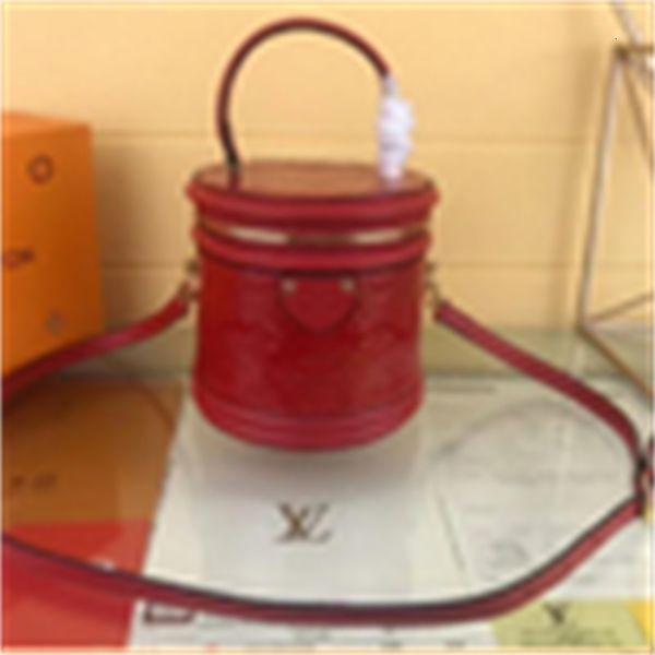 shoulder brand handbags designer body luxury urban totes original m53998 iconic red handles patent bags leather cross cannes handbag bag
shoulder brand handbags designer body luxury urban totes original m53998 iconic red handles patent bags leather cross cannes handbag bag