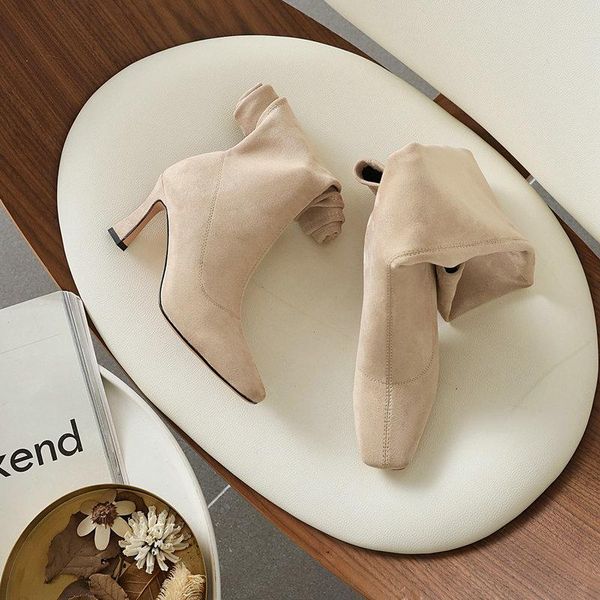boots fashion dance woman faux leather high heel thigh women winter warm long zipper shoes black beige
boots fashion dance woman faux leather high heel thigh women winter warm long zipper shoes black beige