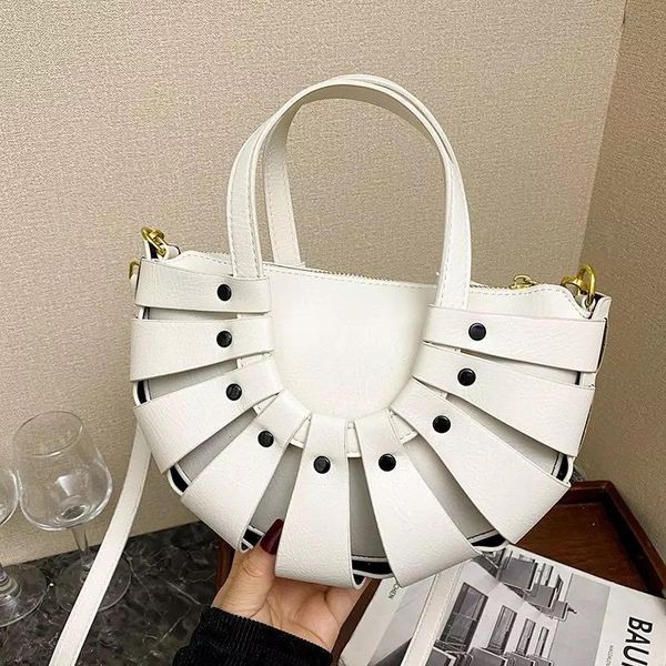 evening bags fashion circular leather hollow weaving purses and handbags luxury designer shoulder crossbody women sac brand bolso
evening bags fashion circular leather hollow weaving purses and handbags luxury designer shoulder crossbody women sac brand bolso