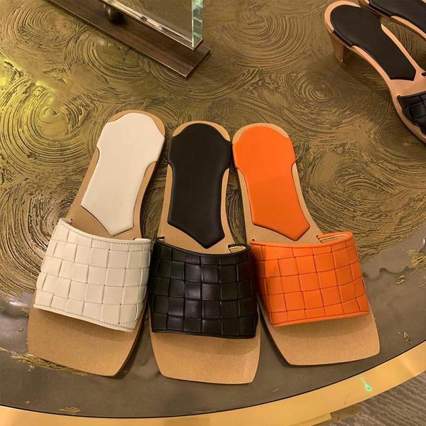 slippers 2021 american style wearing square-headed leather women fashion square sole slides desgine shoe, Black
slippers 2021 american style wearing square-headed leather women fashion square sole slides desgine shoe, Black