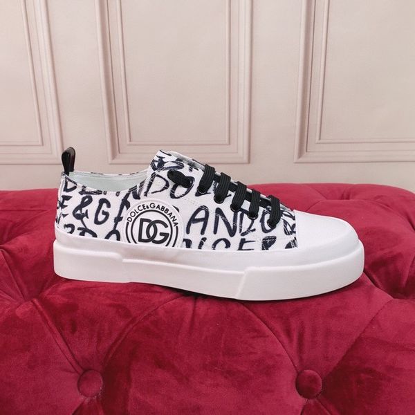 luxury designers classic casual shoe tennis sneaker canvas printed retro couple embroidered vintage high-sneakers size35-45, Black;red
luxury designers classic casual shoe tennis sneaker canvas printed retro couple embroidered vintage high-sneakers size35-45, Black;red