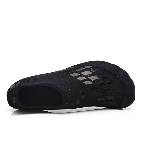 comfortable luxurys designers hook & loop platform beach shoes sandals men women flat breathable trainers sports sneakers
comfortable luxurys designers hook & loop platform beach shoes sandals men women flat breathable trainers sports sneakers