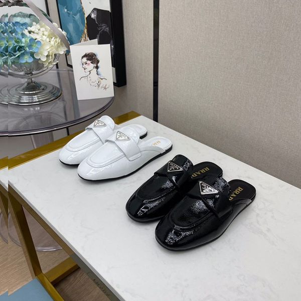 2021 new triangle label muller shoes women's bag head half drag outside wear sandals no heel lazy shoes, Black
2021 new triangle label muller shoes women's bag head half drag outside wear sandals no heel lazy shoes, Black