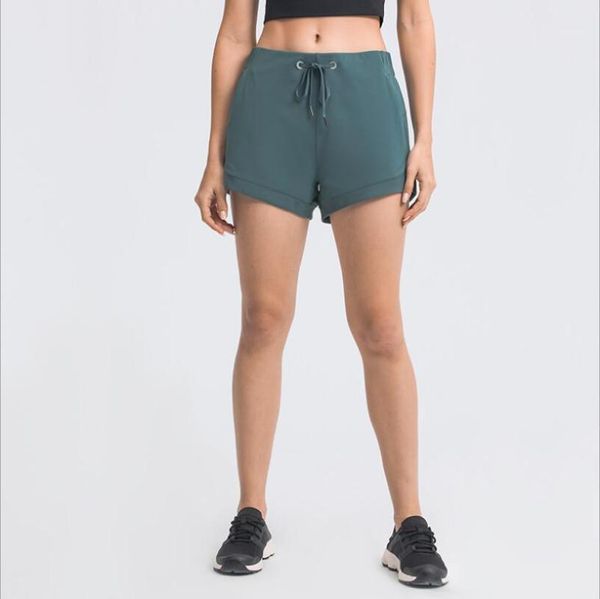 yoga outfit lululala summer women shorts solid color leisure training breathable fitness pants
yoga outfit lululala summer women shorts solid color leisure training breathable fitness pants